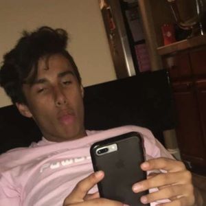 Meet your Posher, Ethan